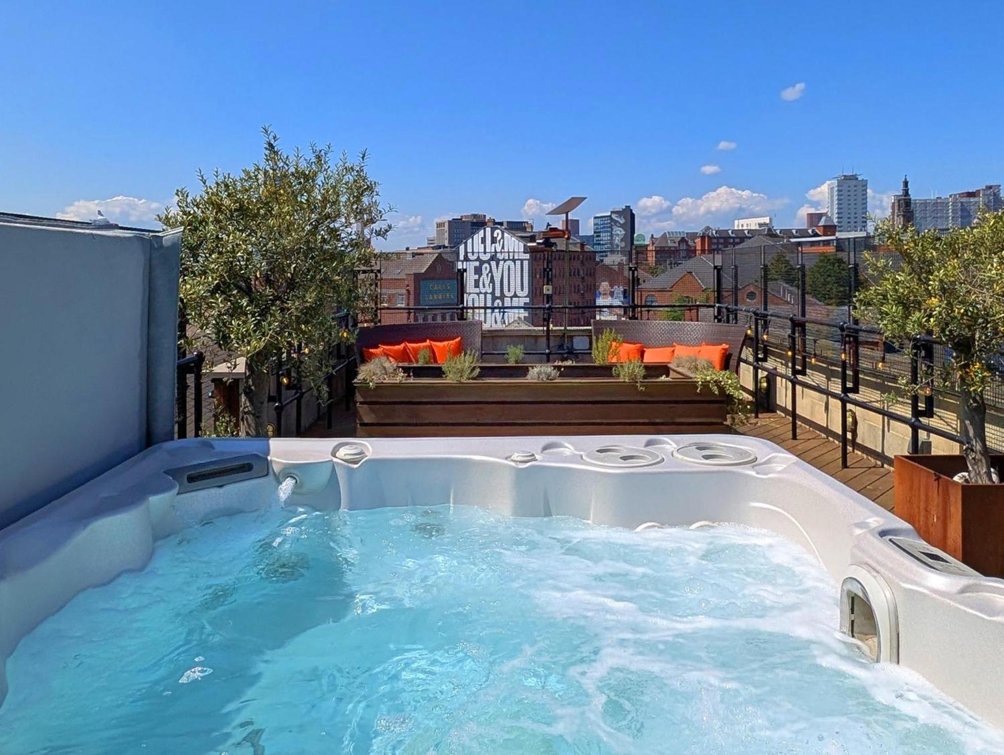 The Bells - Luxury Serviced Apartments Leeds  Exterior photo